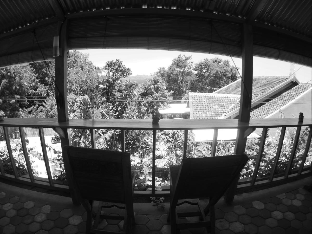 The Palm Komodo Labuan Bajo Exterior photo